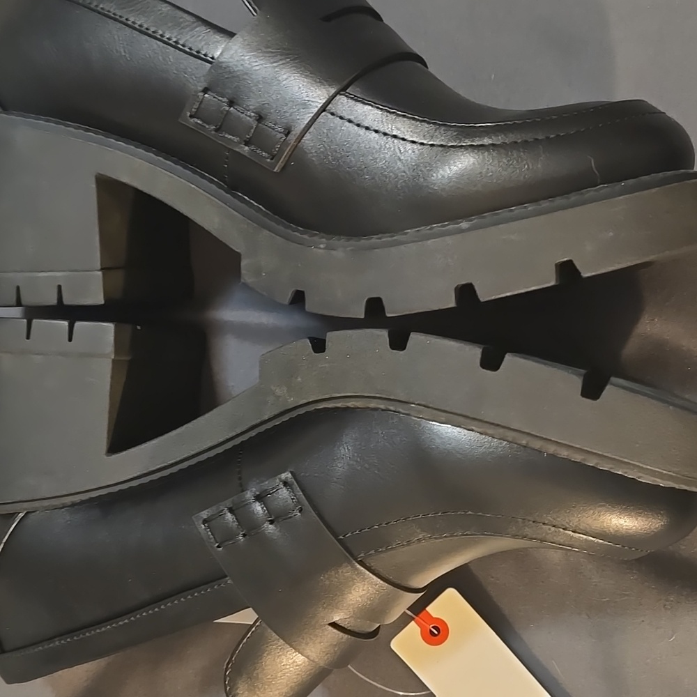 Esprit Women's Regina Loafer - Picture 5 of 8